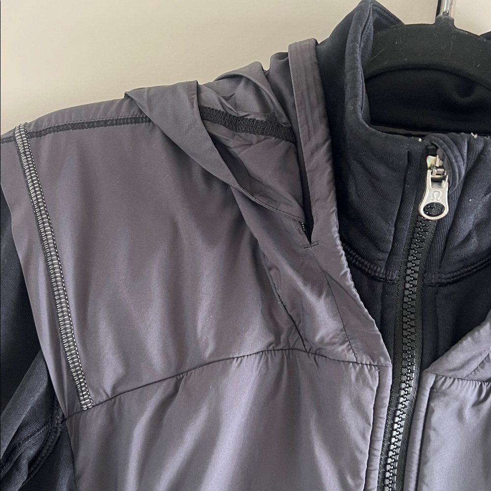 Lululemon Snug Sprinter Jacket - Picture 3 of 13